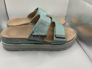 Vionic Mint Green Dual-Strap Platform Slide Sandals